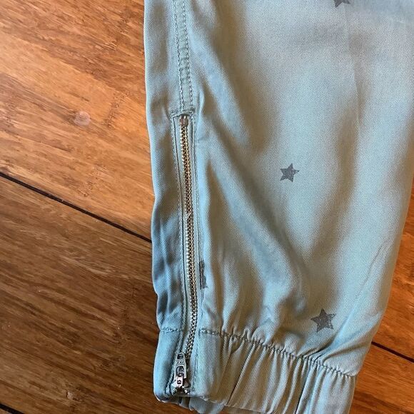 NWT ❤️ C&C California Distressed Star joggers - Picture 7 of 8